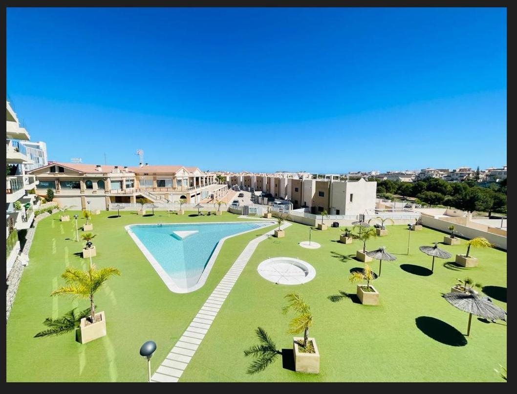 3090 Residencial Sabrina Leilighet Dehesa de Campoamor  Eksteriør bilde