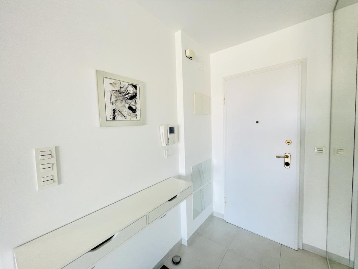 3090 Residencial Sabrina Leilighet Dehesa de Campoamor  Eksteriør bilde